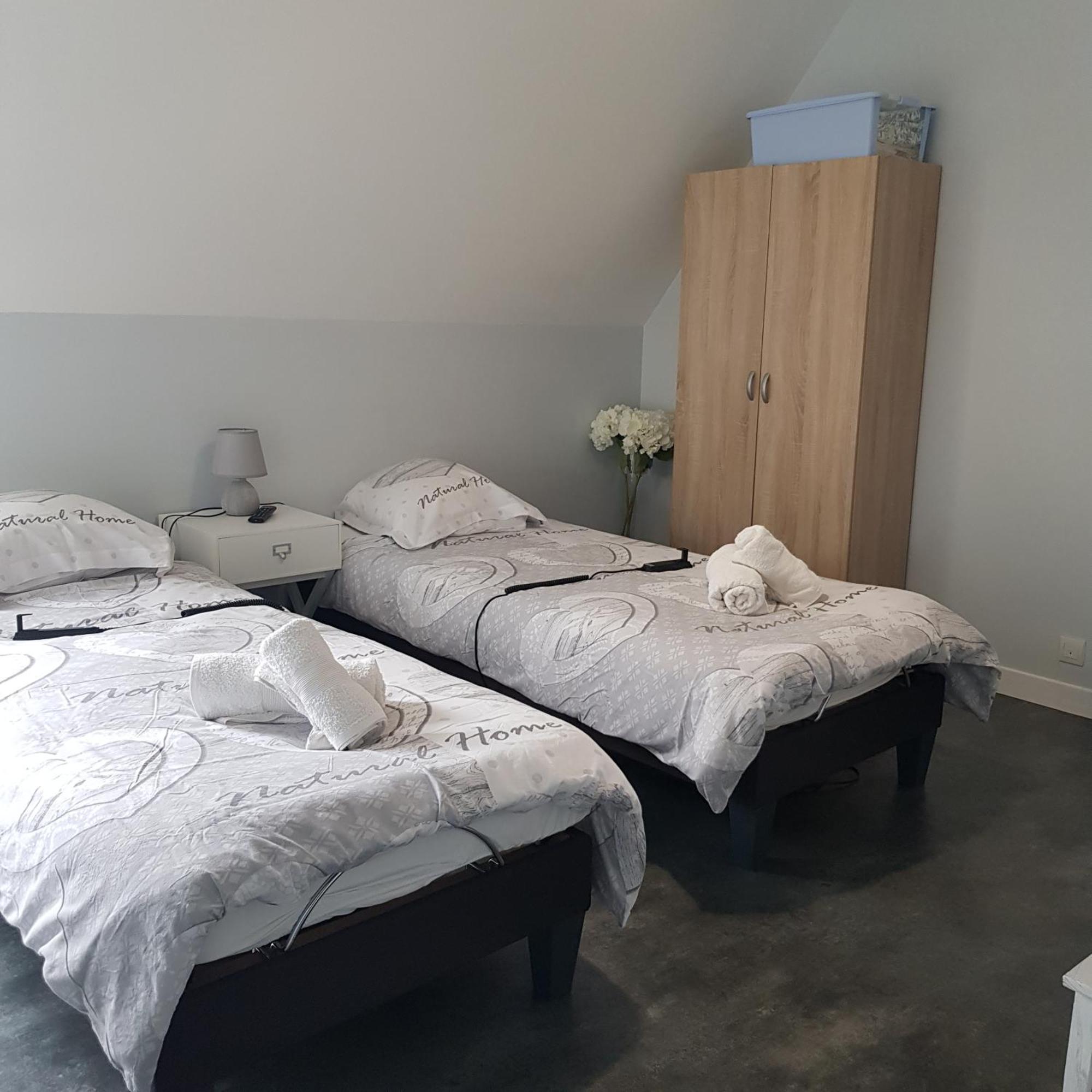 Grande Chambre Entre Caen Et La Mer Chambre Terrasse Jardin Et Piscine Mathieu Ngoại thất bức ảnh